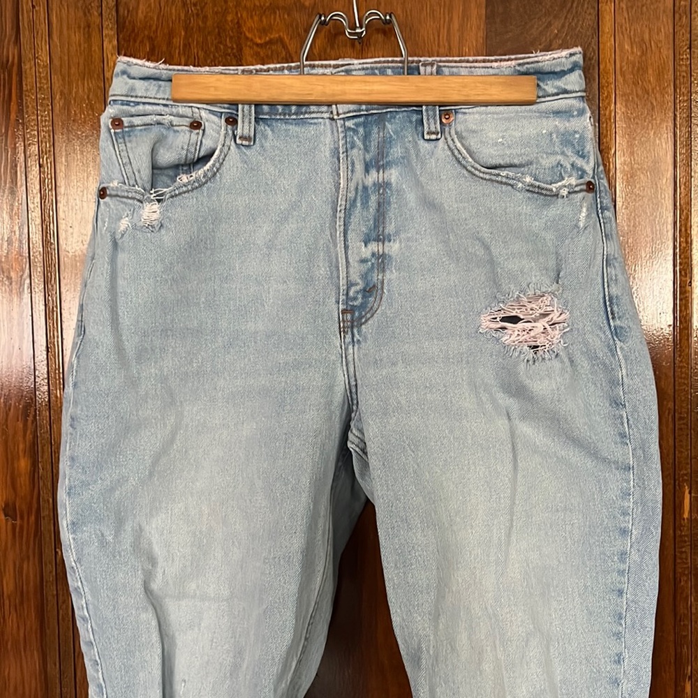 Abercrombie & Fitch The Mom jeans